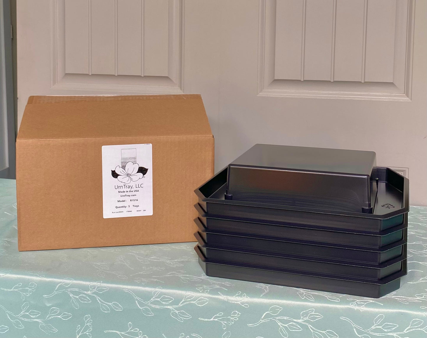 Large Floral Wreath Tray - R1516 - Wholesale 5 Pack