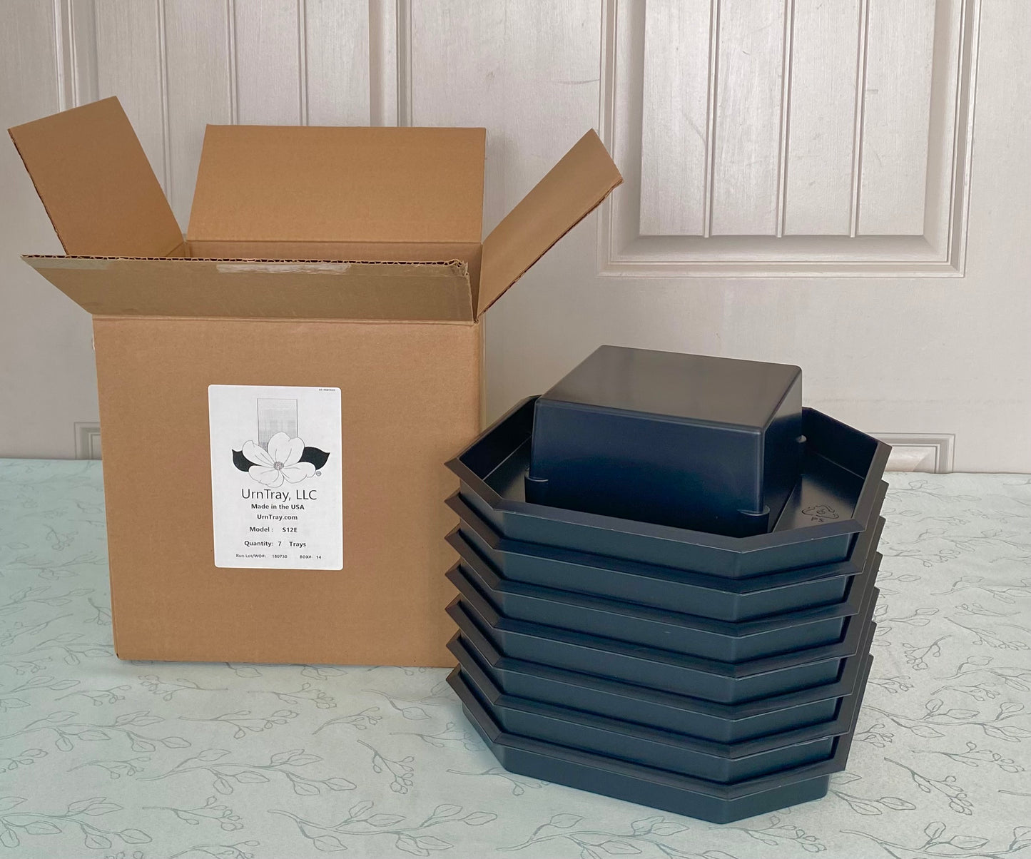 NEW Floral Wreath Tray - S12 - Wholesale 7 pack