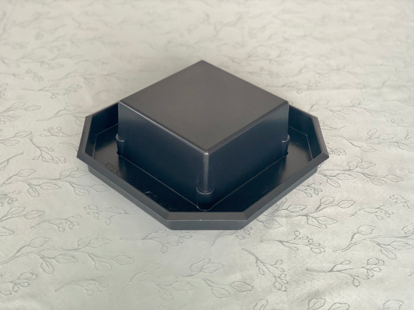 NEW Floral Wreath Tray - S12 - Wholesale 7 pack